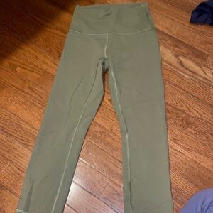 Ankle cropped lululemon leggings